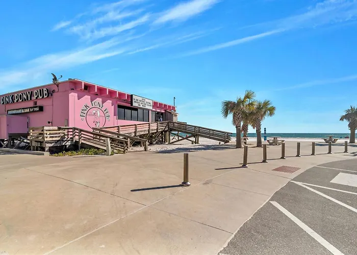 The Cozy Crab South * Gulf Shores